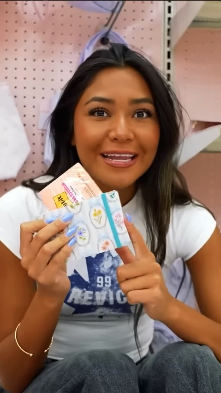 NayVee’s high school supply haul 📓 Shop her favorite finds!

#LTKvlog #LTKSaleAlert
