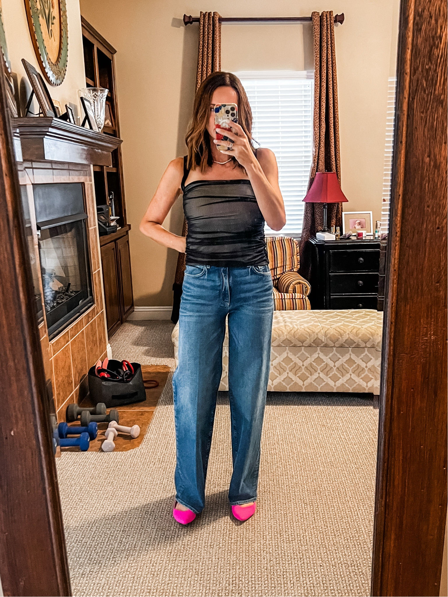 5’9” • Size small • Size 27 

Top in medium.  Size up half size in pointed toe flats.  Denim in 32” inseam. 

#LTKSaleAlert #LTKOver40 #LTKStyleTip