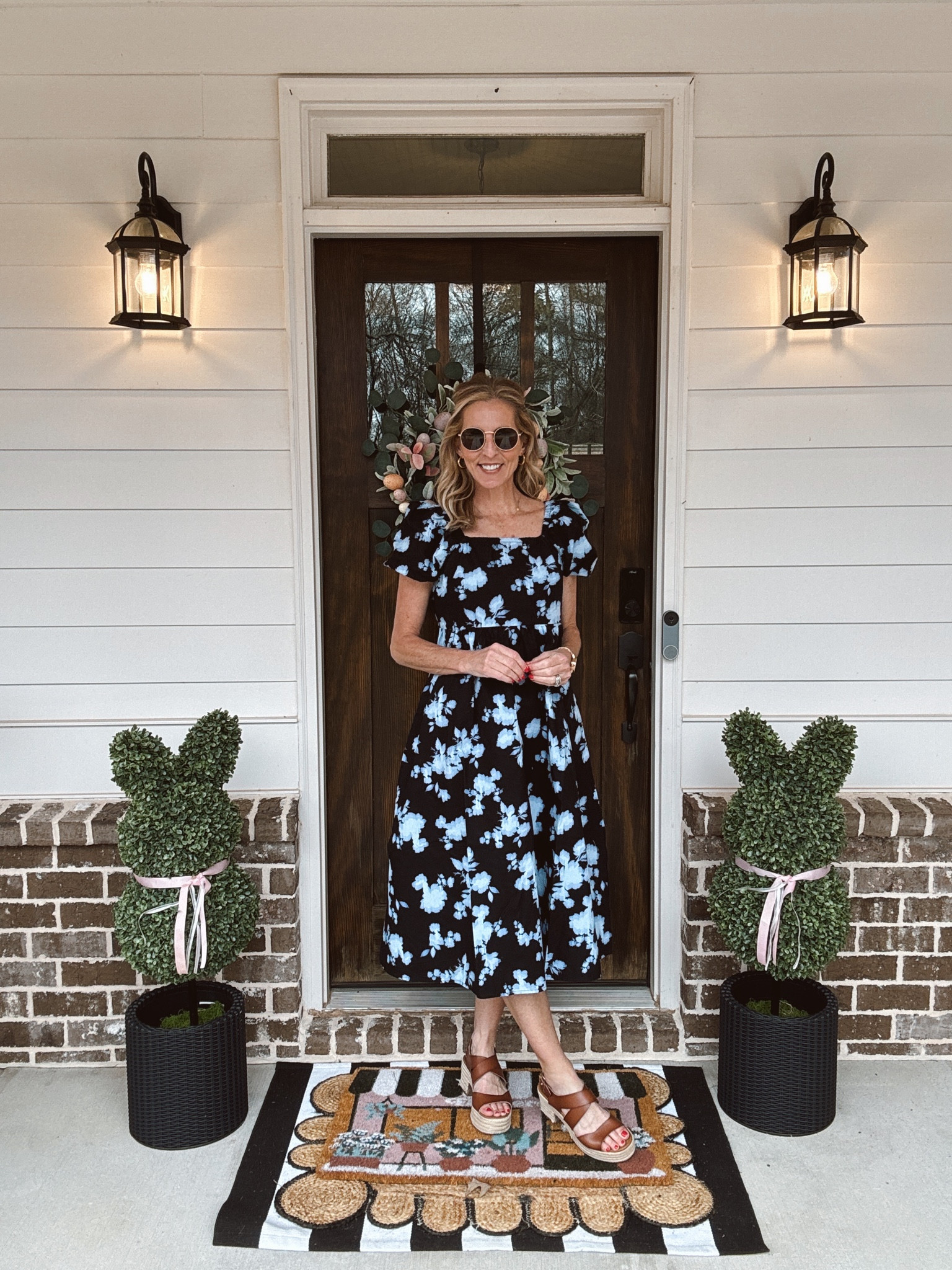 Walmart spring fashion has clearly arrived AND It won't take your vacay money! I'm so excited to partner with @walmart to share this new spring styles under $35. Perfect for everything you have planned this Spring. Comment WALMART, and I'll send you all the links before they sell out! 

Dress is $11  Wearing an extra small in all- I am 5'5 for reference. Exclusively at Walmart.

#WalmartPartner #walmartstyle @Walmartstyle @shop.Itk #Itkootd #Itkseasonal #Itkgrwm