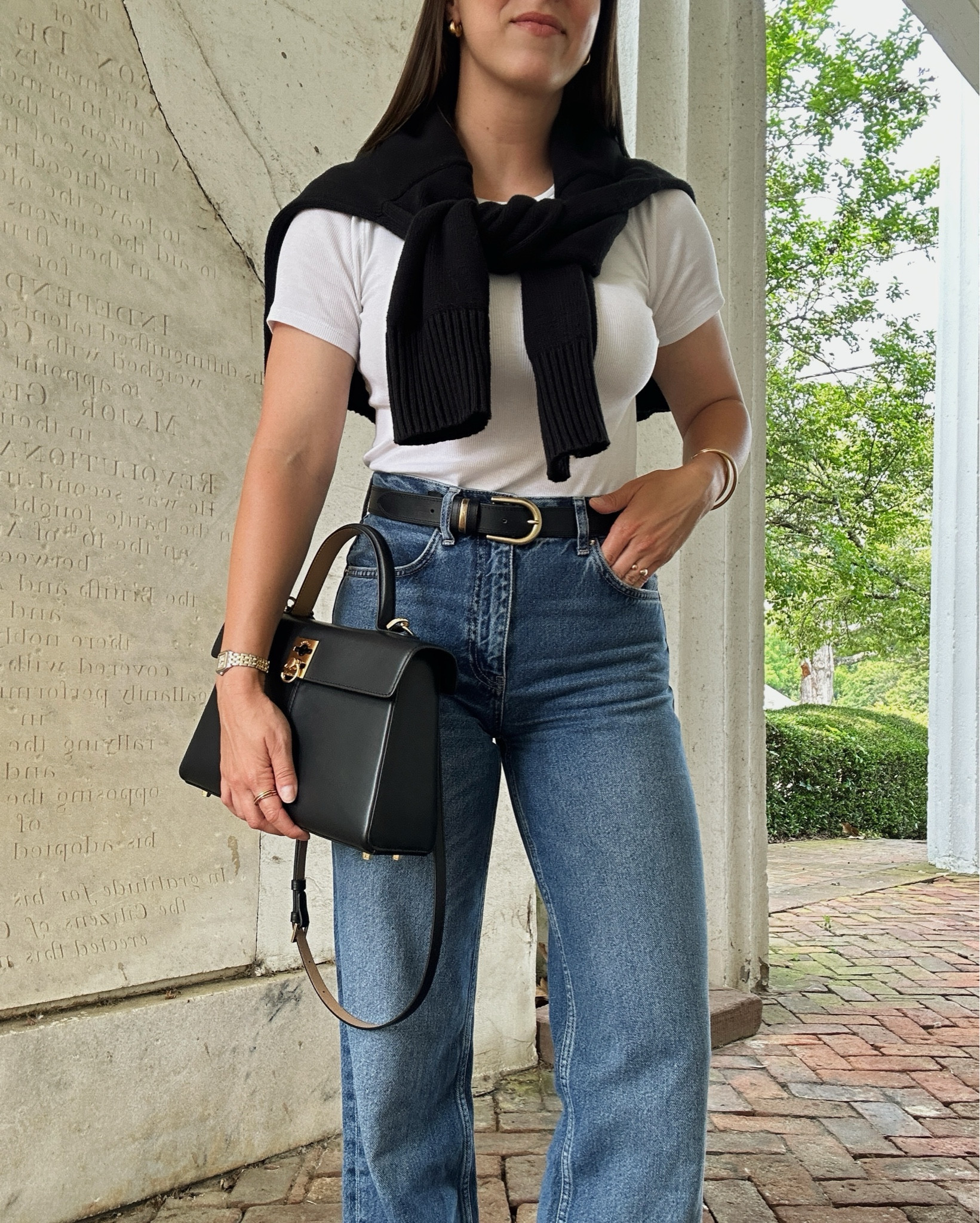 My 5 staples for a well-rounded summer closet:

1. The perfect white tee: wearing a size medium in the Everlane and & Other Stories tees.
2. A simple black sandal
3. Linen pants - True to size for all - I wear a size 2 in the Everlane and small in Madewell & Quince.
4. Square neck tank top - I wear a size medium in the Sezane Juan & a small in the Martina top.
5. Light-wash denim - I had to size up in both the Levi’s and the Banana Republic. Please check sizing info for both on their websites! 

#LTKStyleTip #LTKSummerEdit #LTKFindsUnder100