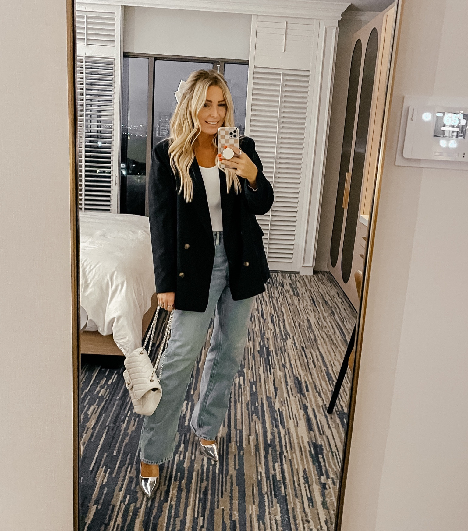 Blazer fits TTS, wearing medium. Skins looks for less too fits TTS, wear medium. Sized up to a large in the jeans. Holiday party outfit. holiday party. Christmas party. 
Gift guide for her. Mid size style. 




#LTKHoliday #LTKGiftGuide #LTKsalealert