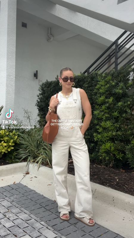 Casual cream overalls outfit 🫶🏼 Levi overalls, overalls, cream overalls, monochrome outfit, monochromatic outfit, dad sandals, Tony Bianco dad shoes, basic tan, spring fashion 2024, spring outfits 2024
