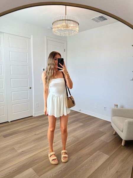 Cutest summer vacay look! Love this white romper - it fits tts. Use code MAKENNA20 for 20% off your first purchase 
