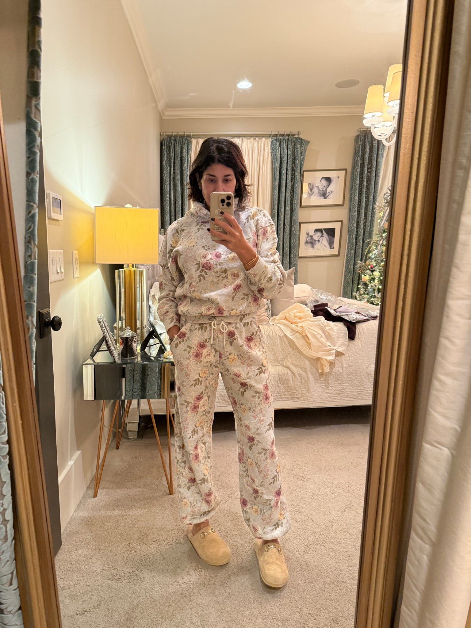 Mom on the go 

#LTKFindsUnder100 #LTKmomlife #LTKOver40