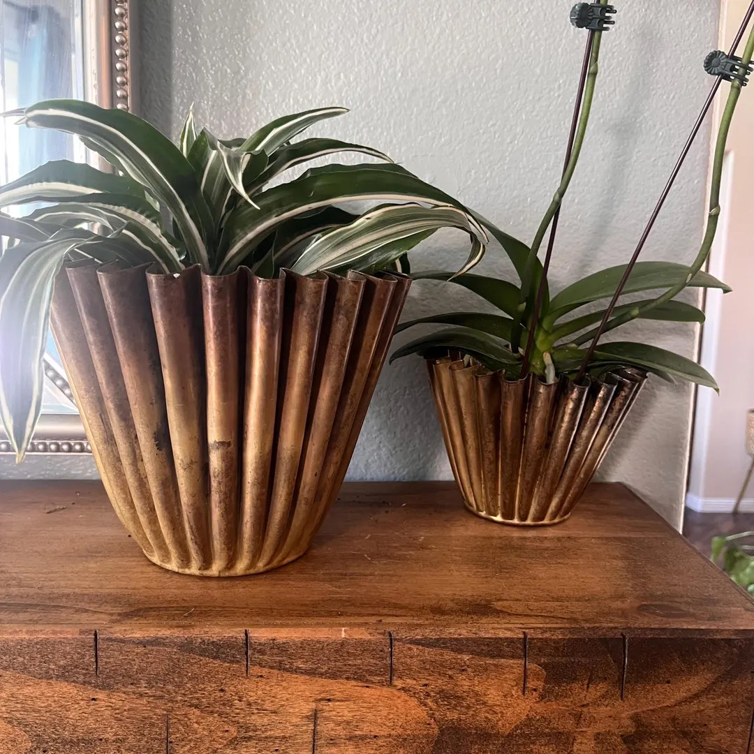 Fluted Destressed Brass Planter. Available in 2 Sizes. - Etsy | Etsy (US)