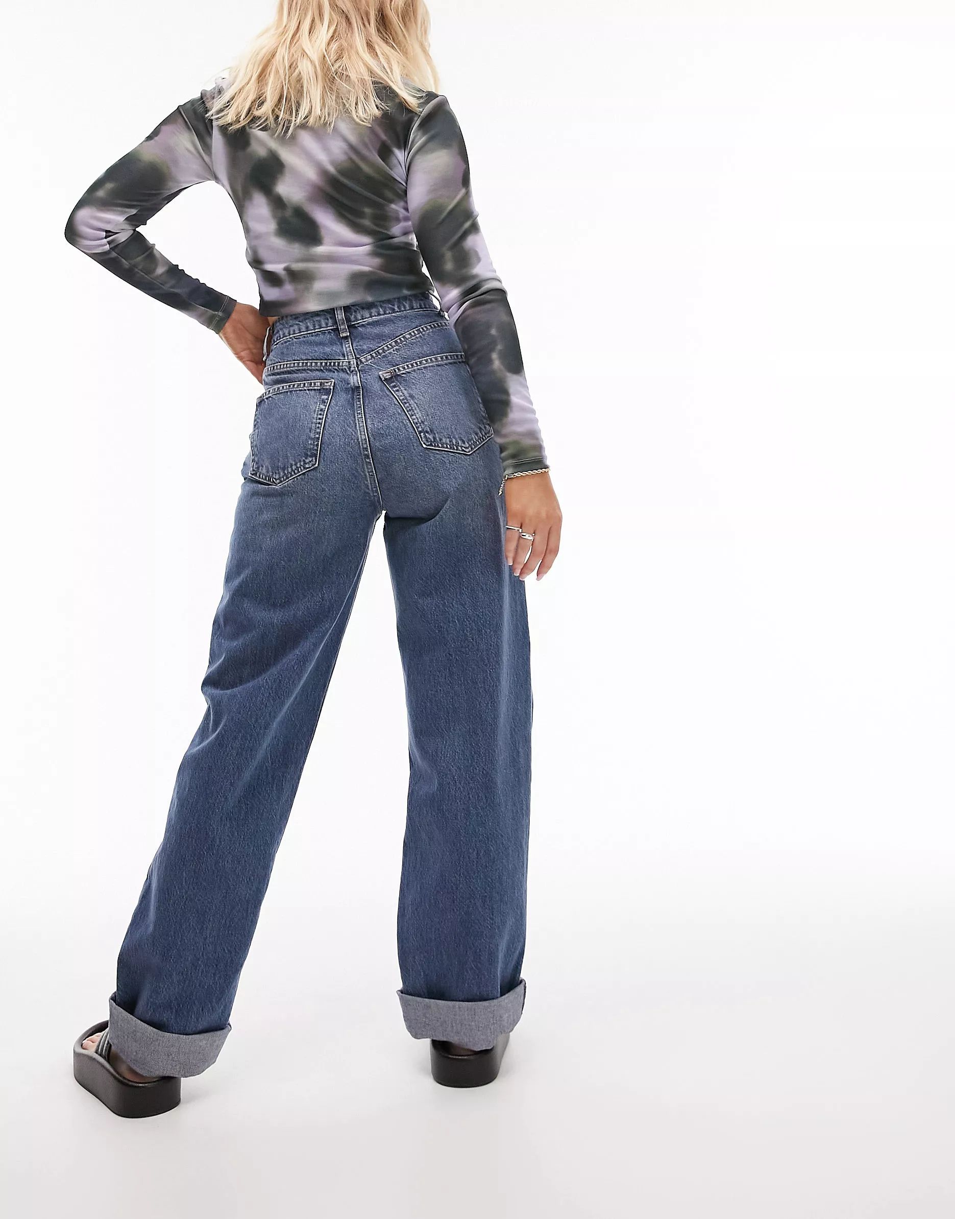 Topshop Hourglass oversized Mom jeans in mid blue | ASOS (Global)