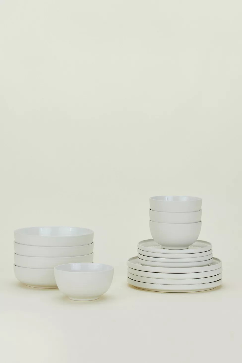 Hawkins New York Essential 16-Piece Dinnerware Set | Urban Outfitters (US and RoW)