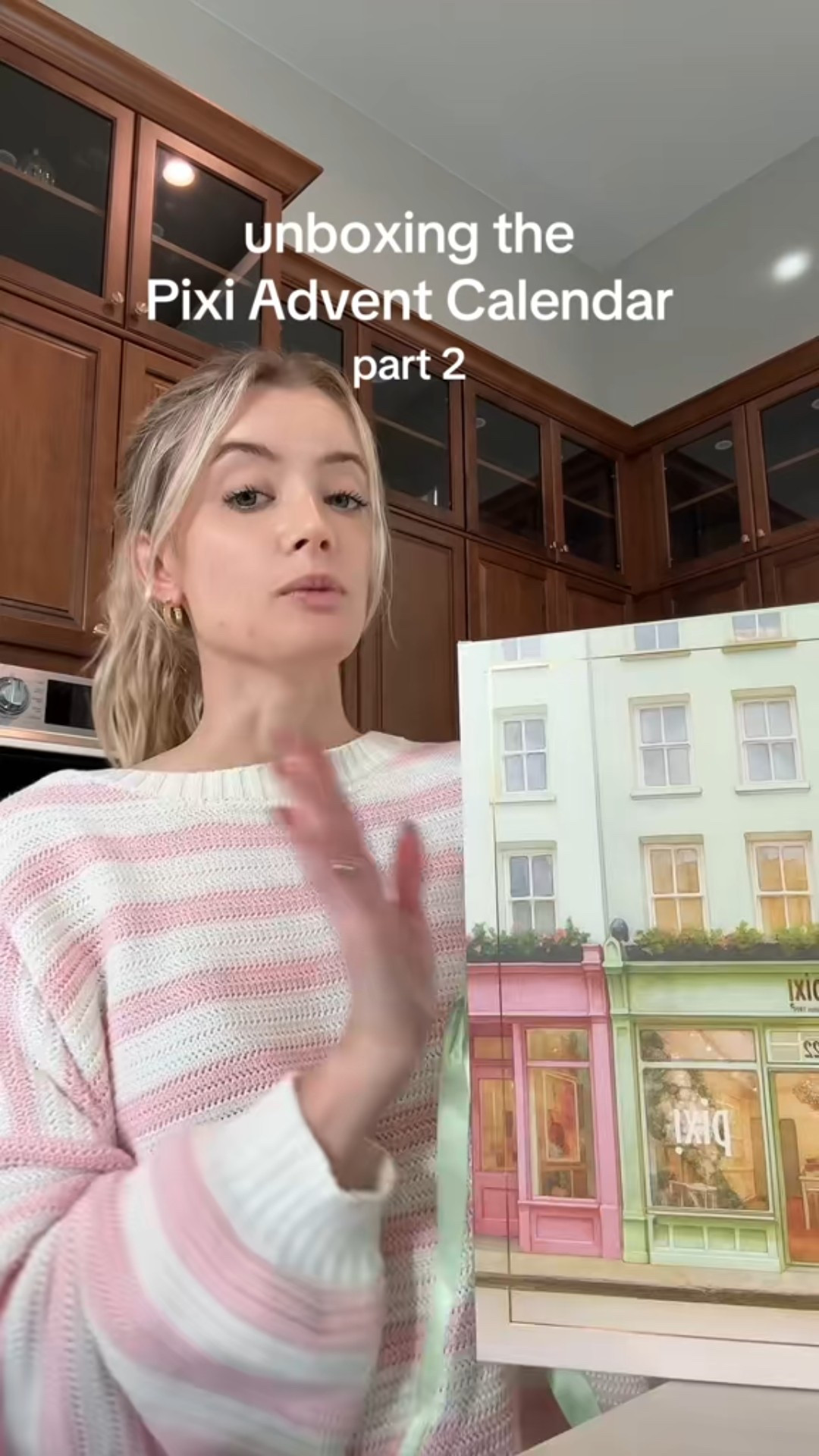 unboxing the Pixi Advent Caledndar

#LTKBeauty #LTKGiftGuide #LTKHoliday