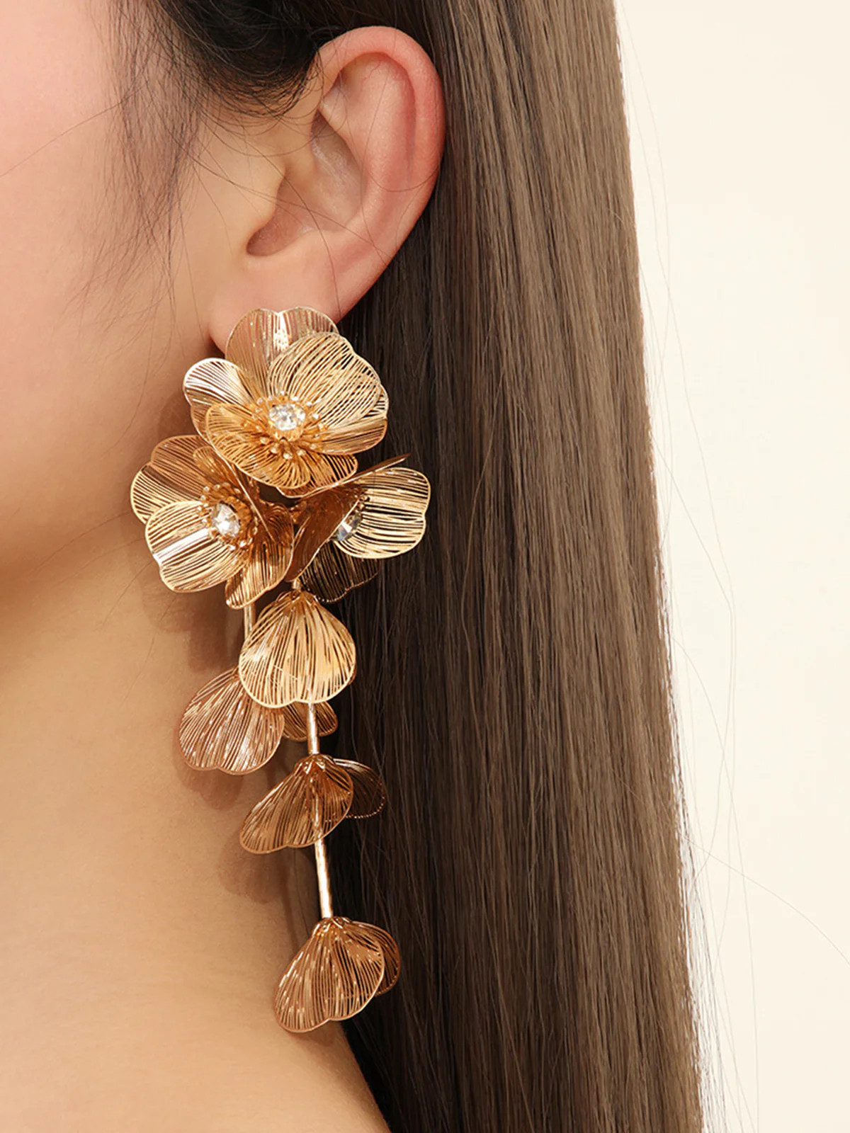 Floral Decor Fringed Earrings | Commense
