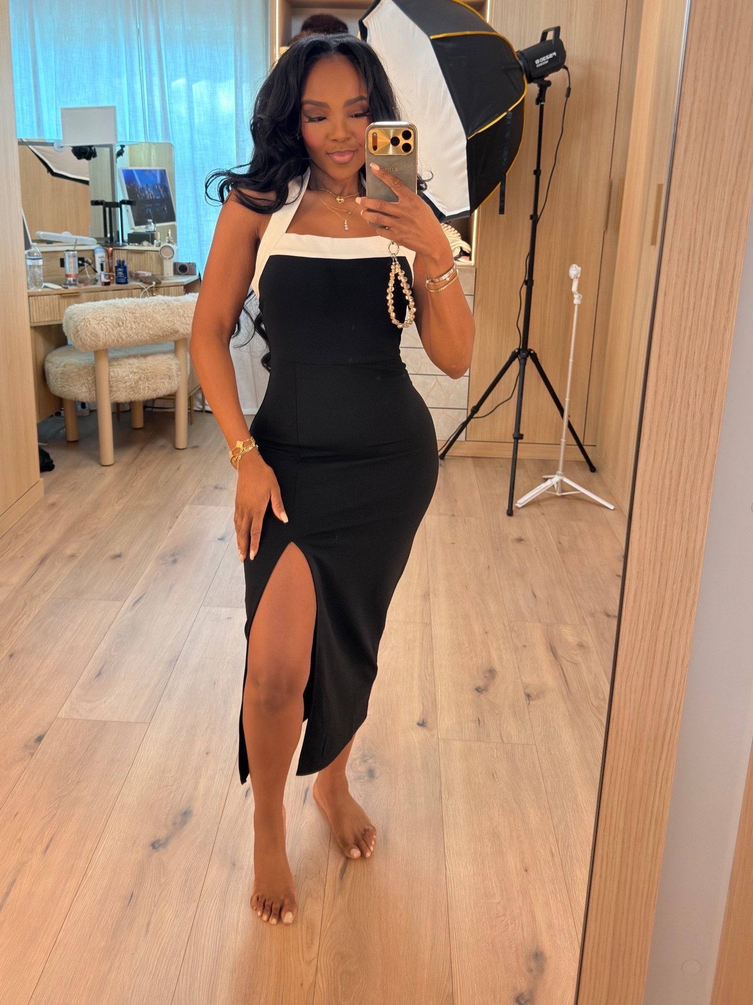 Chic contrast — this @Express black + white halter dress is the perfect mix of classic and modern. The structured top, body-skimming fit, and subtle side slit make it an effortless statement for any event.

Perfect for dinner dates, holiday parties, and elevated nights out.

📏 Sizing: Dress — Small  
Height — 5’4” | 138 lbs | Bust — 34D | Waist — 27" | Hips — 40"

Favorite to revisit later.

black and white halter dress outfit, elegant holiday dress style, chic evening look, Express midi dress

Follow me on Instagram and YouTube @kirasfashionfinds



#LTKootd #LTKgrwm