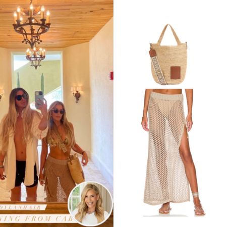 Vacay Vibes // Get Details On Tracy Tutor's Beige Crochet Cover Up Skirt and Raffia Bag With The Link In Our Bio 📸= @tracytutor #MDLLA #TracyTutor
