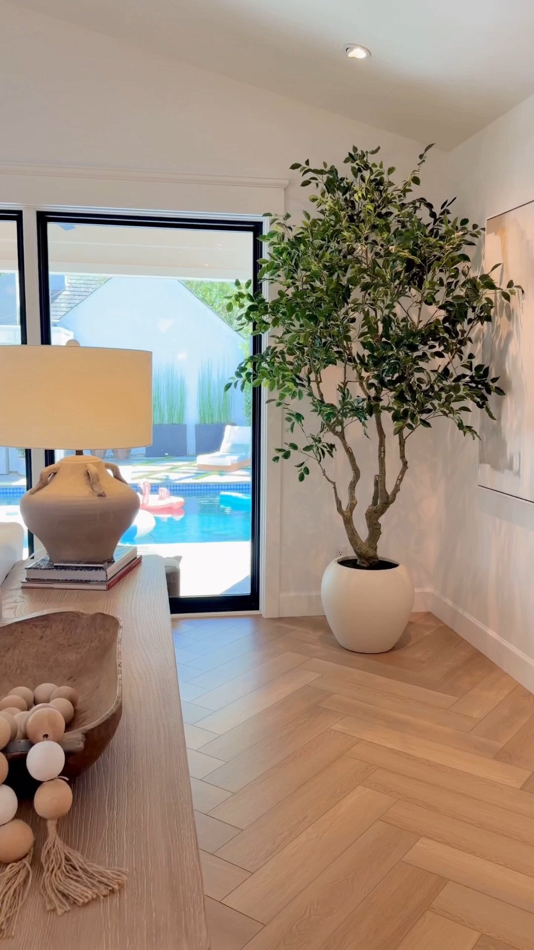 #Ad We found the prettiest 8’ faux ficus tree from @wayfair for my sister’s birthday, and it couldn’t be more perfect in this corner of their family room. 🌿🤍

It comes with the beautiful white planter and looks so realistic once the branches are fluffed and styled. I also love that it’s Wayfair Verified, meaning it’s been hand-vetted by Wayfair’s product specialists for things like quality, durability, functionality and more.

And we had it delivered right to her house in one day! It’s also on a great sale right now. Linking it here along with a few more of my Wayfair favorites.

#wayfair #wayfairpartner