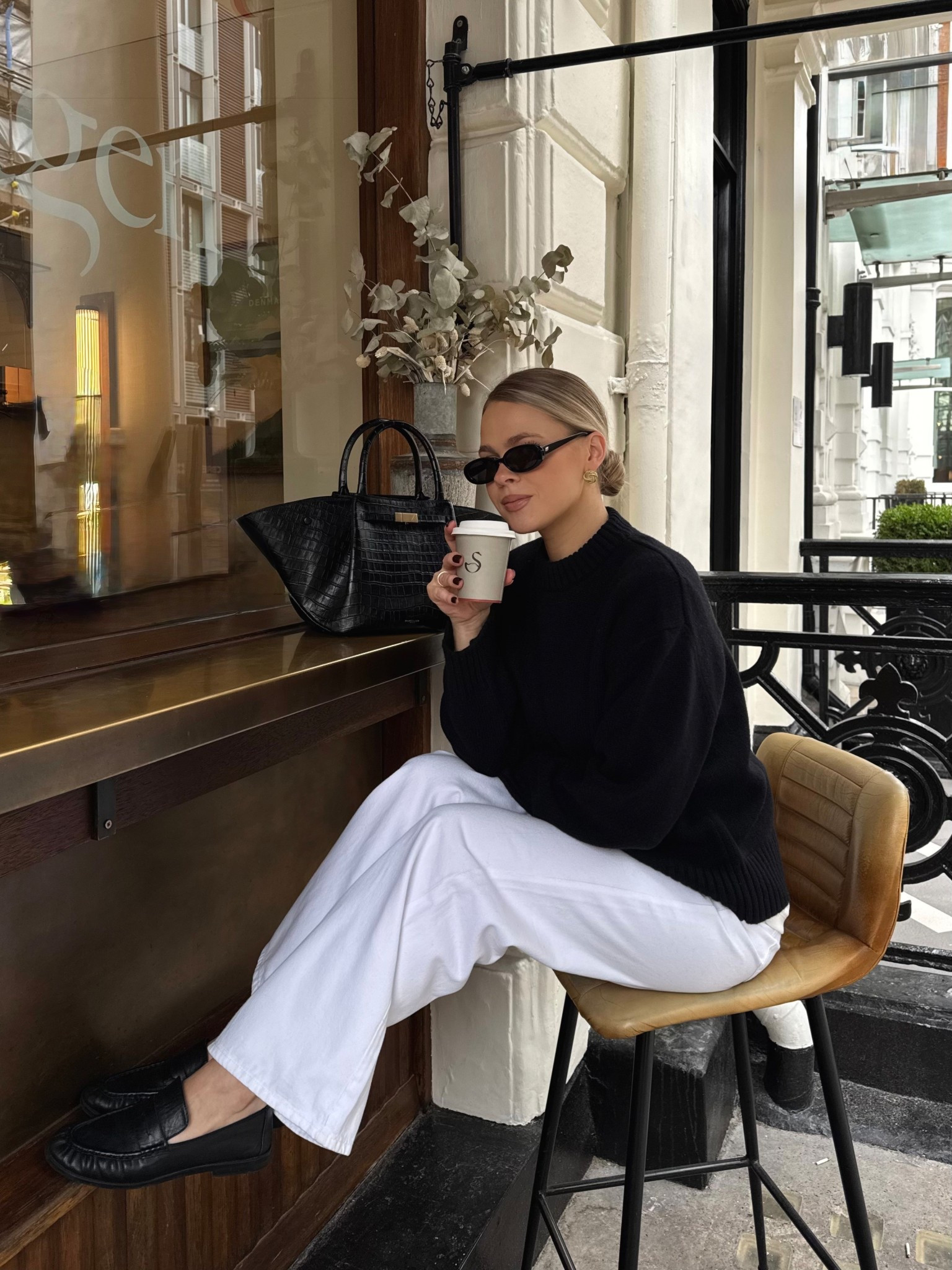Effortless coffee run look #springoutfit #capsulewardrobe 

#LTKjeans #LTKspring #LTKstyletip
