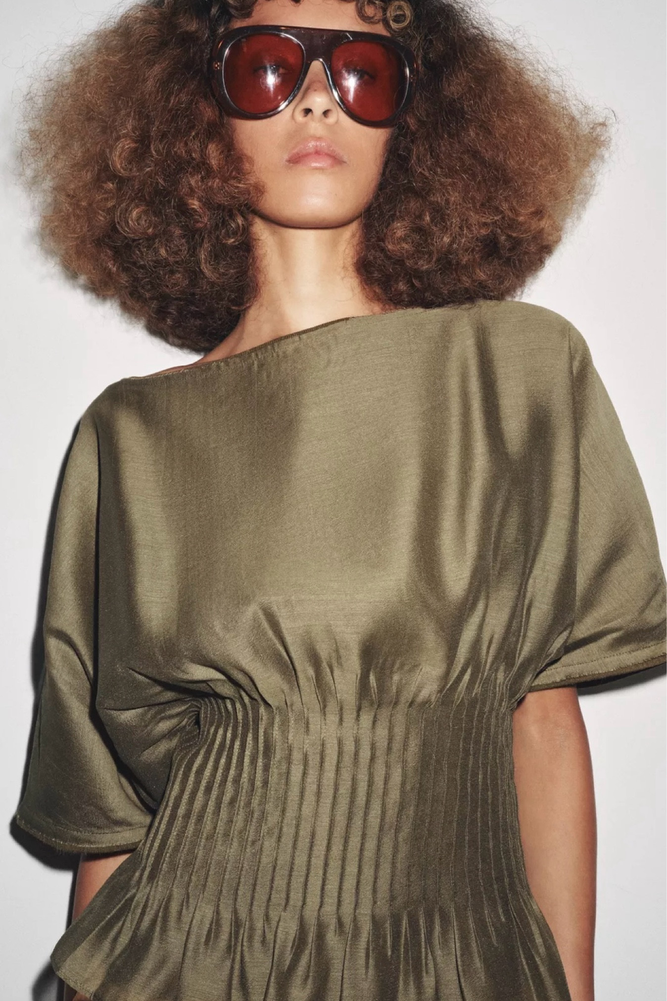 Zara sale: tops and sweaters!


#LTKSaleAlert #LTKFindsUnder100 #LTKHoliday