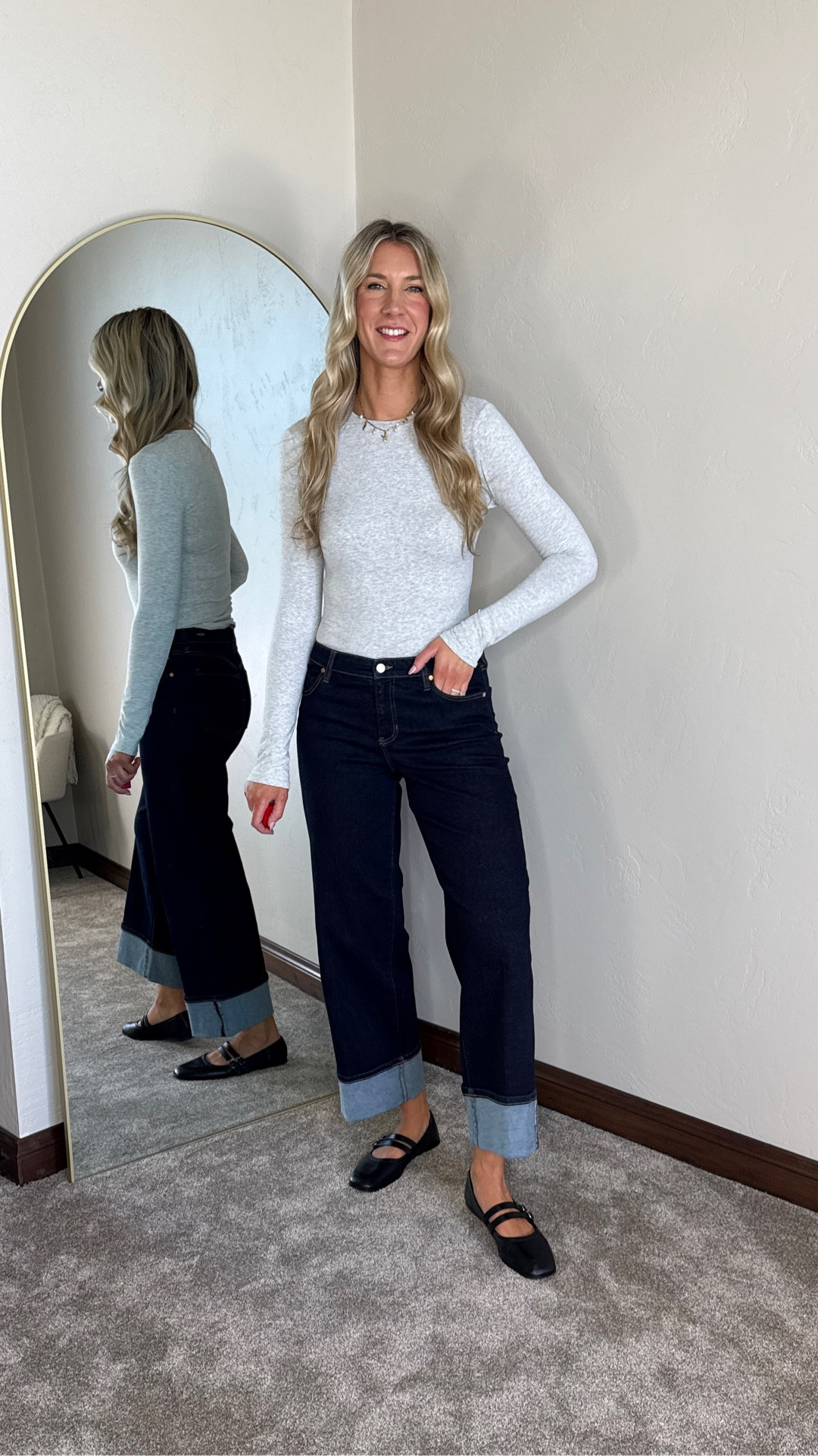 Wearing my true medium/8 in all. Tops are fitted so size up if you like things a little looser. 

Cuff jeans, basic tee, long sleeve shirt, tall fashion

#LTKTall #LTKSeasonal #LTKMidsize
