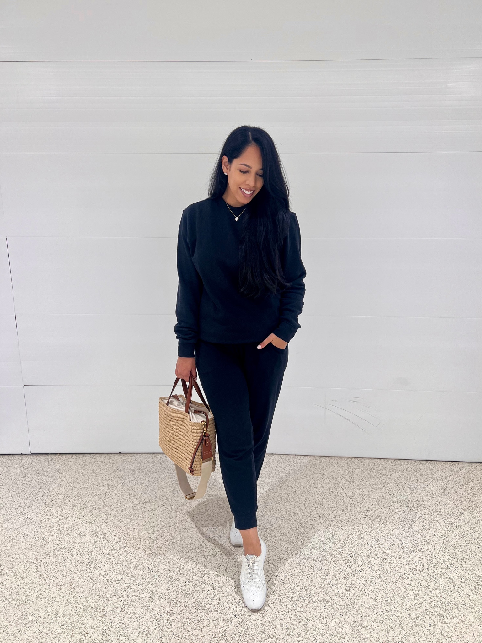 Travel Outfit #travelwithme #traveloutfit #travelfit #outfitinspiration #athleisurewear #nikesweats 

#LTKtravel #LTKFitness