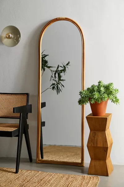 Margot Floor Mirror | Urban Outfitters (US and RoW)