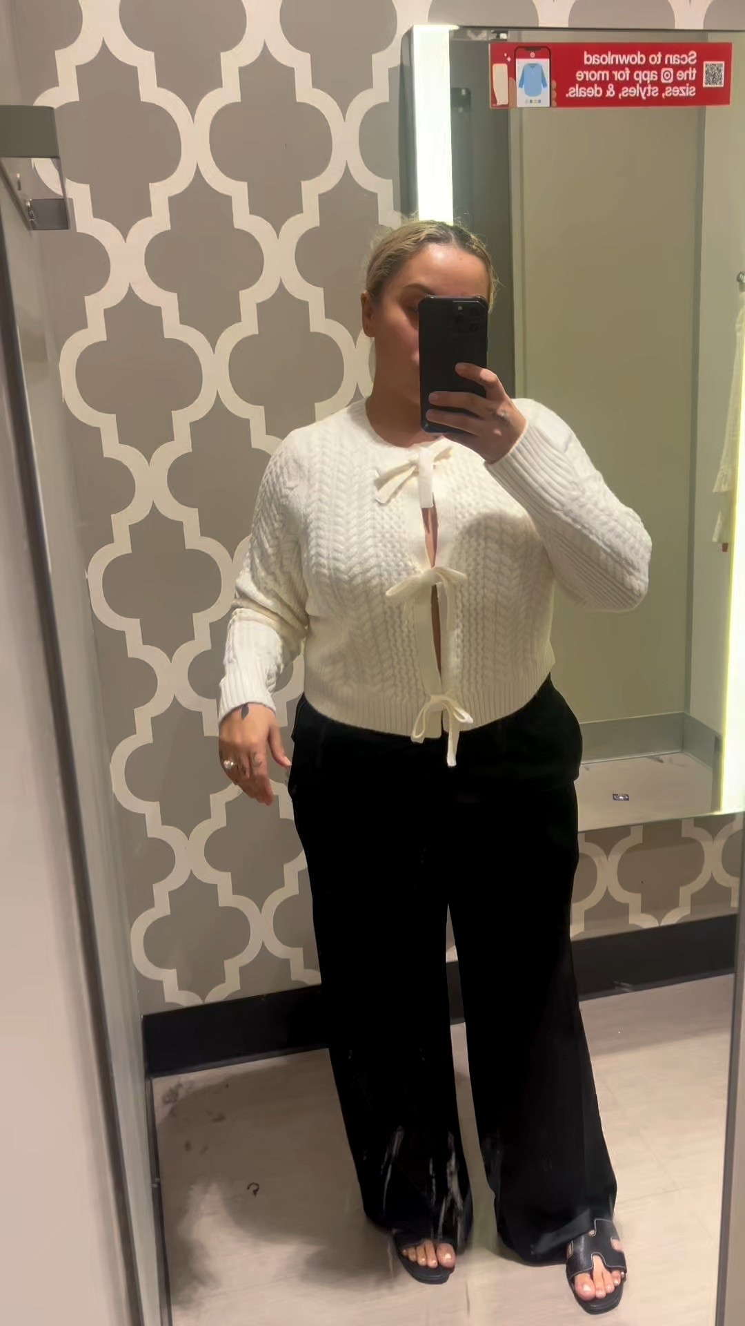 I went to Target for “one thing” and came out with a try-on haul 😅❤️
Everything is linked on my LTK ✨🛍️
#TargetHaul #LTKFinds #TargetStyle #TryOnHaul #LTKHoliday

#LTKootd #LTKCyberWeek #LTKHoliday