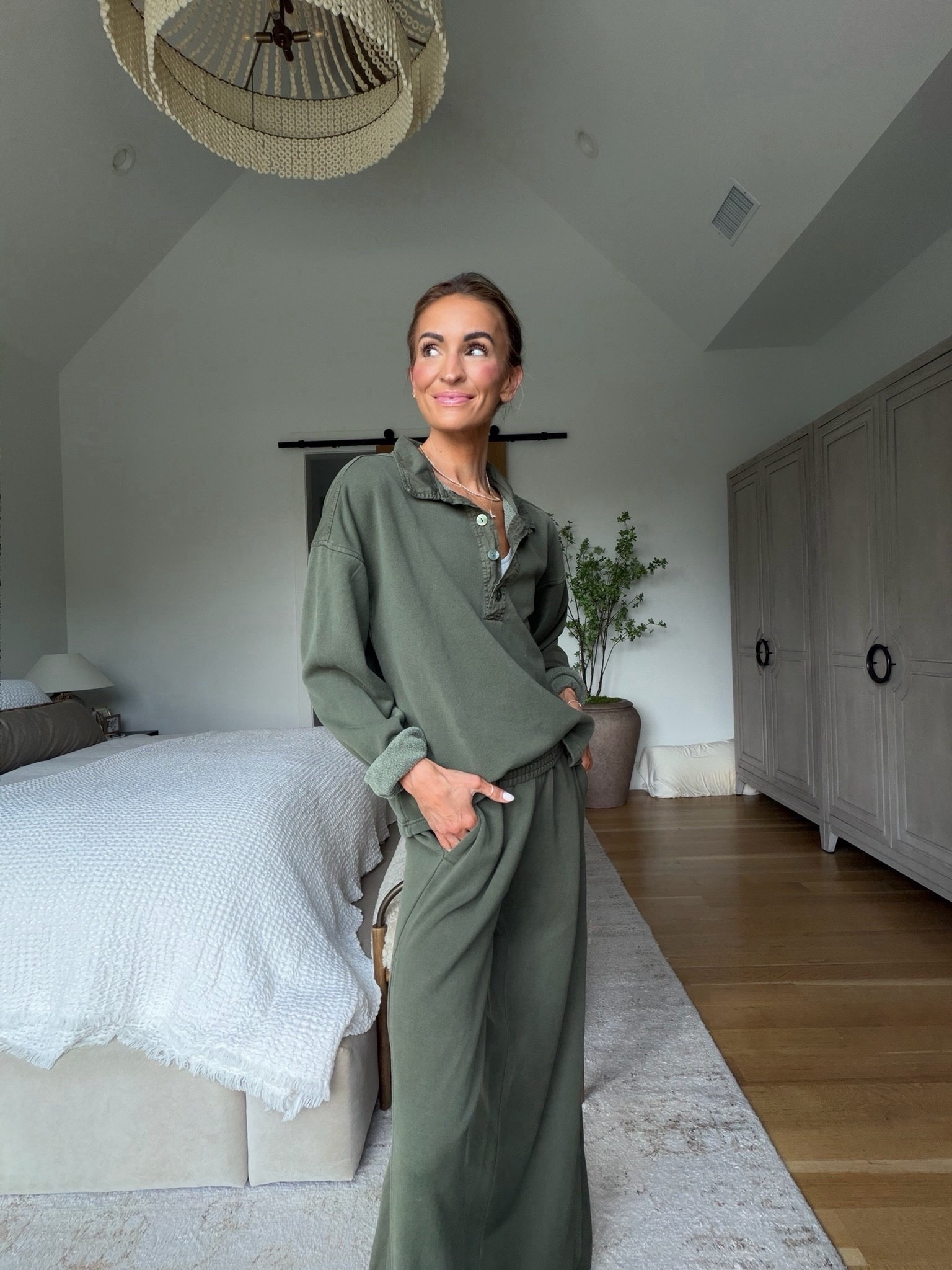Comfy lounge set that’s great for travel days, too! ✈️ runs a little big 

#LTKSaleAlert #LTKootd