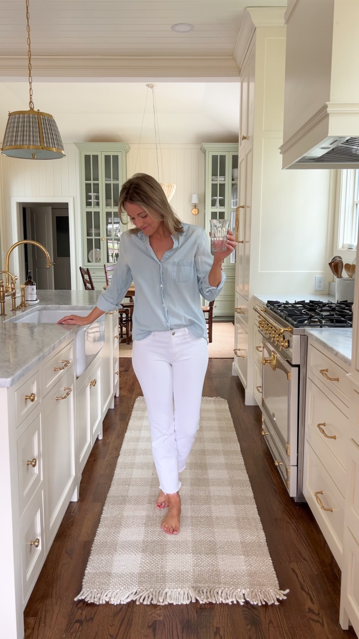 Styling my new kitchen is easy thanks to @brunchwithbabs X @birchlane collection! From the cream buffalo check rug to the rattan scalloped lamp, there are so many timeless pieces to achieve the “Nancy Meyers Aesthetic” Linking all of my favorite products from this collection in my LTK! @Shop.LTK, @birchlane, @brunchwithbabs, #BirchLanePartner, #MyBirchLane
