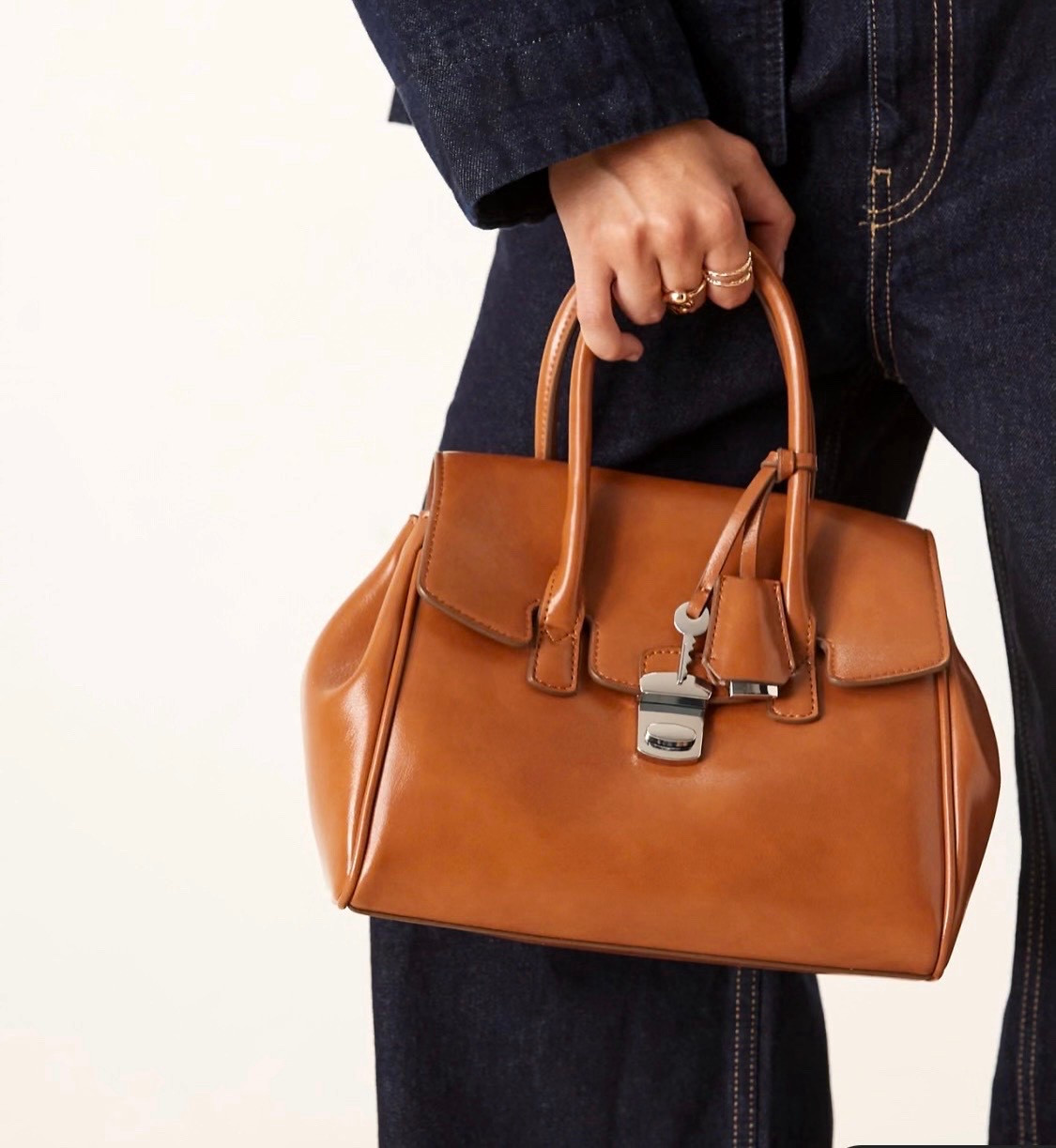 City bag. Givenchy inspired. QUALITY BAG 

#LTKSaleAlert #LTKMidsize #LTKootd