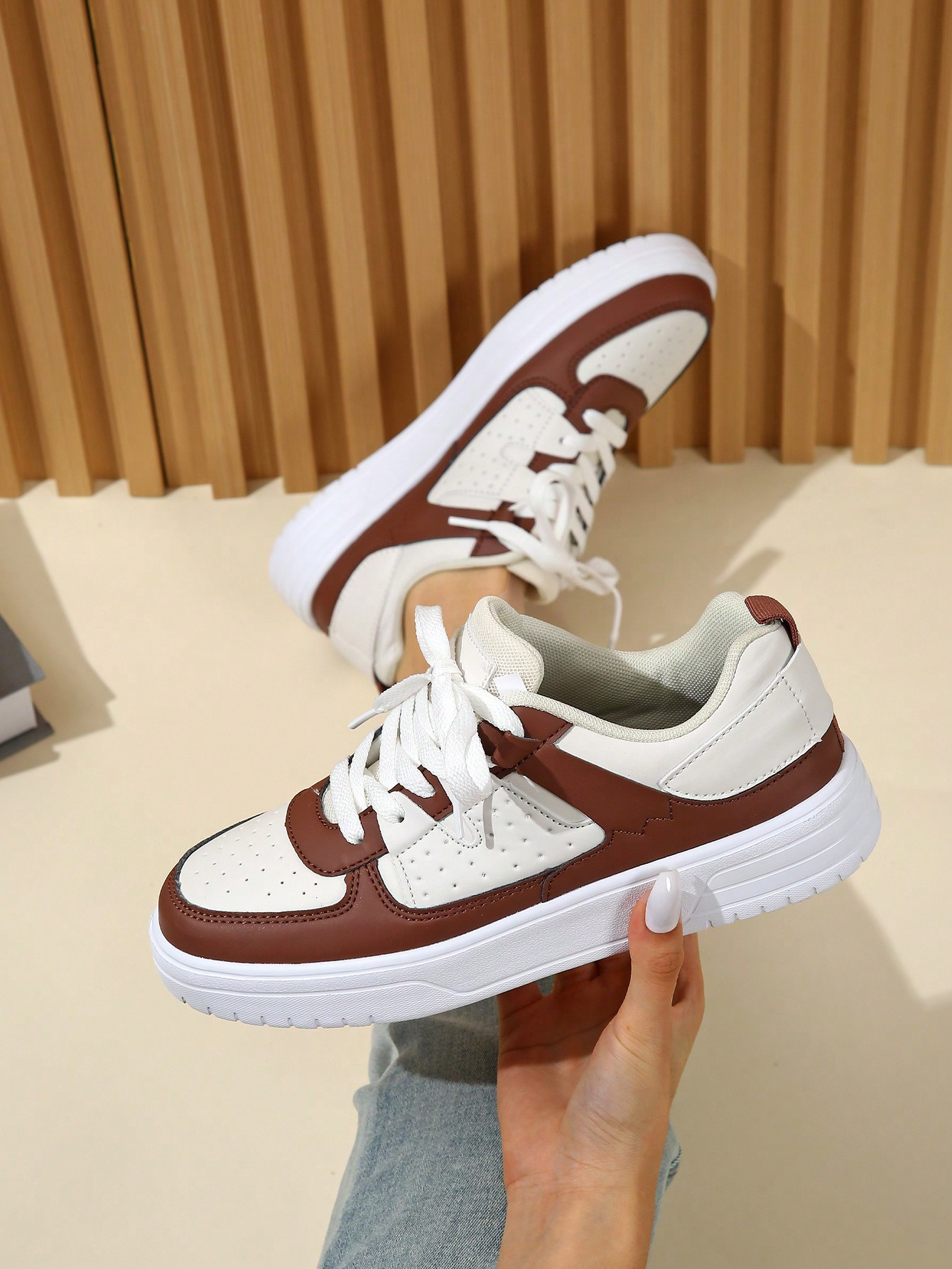 White & Camel Color Block Lace-Up Round Toe Thick Sole Sneakers, Comfortable Breathable Athletic ... | SHEIN