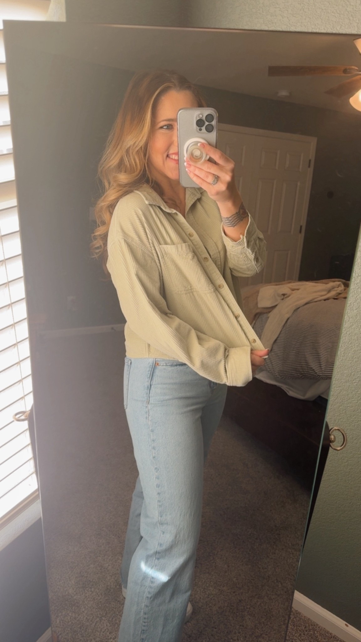 Thrifted but make it elevated 👏🏼
Found this American Eagle corduroy shacket secondhand and I’m officially obsessed. The fit, the texture, the neutral tone?! Such a good layering piece for now and into spring. Linking similar options 🤍

*wearing size M - shacket is cropped*

#ThriftedFashion #CorduroyStyle
#CasualChic #WesternInspired
#WardrobeStaples

#LTKSaleAlert #LTKootd