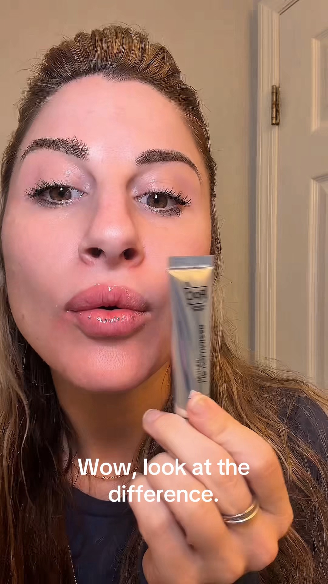 Fake lip filler.. but make it skincare💋 @rocskincare Lip Volumizer...the difference is crazy👀

#lipfiller #skincareover30 #skintok #makeuphack #lipplumper

#LTKgrwm #LTKselfcare #LTKBeauty