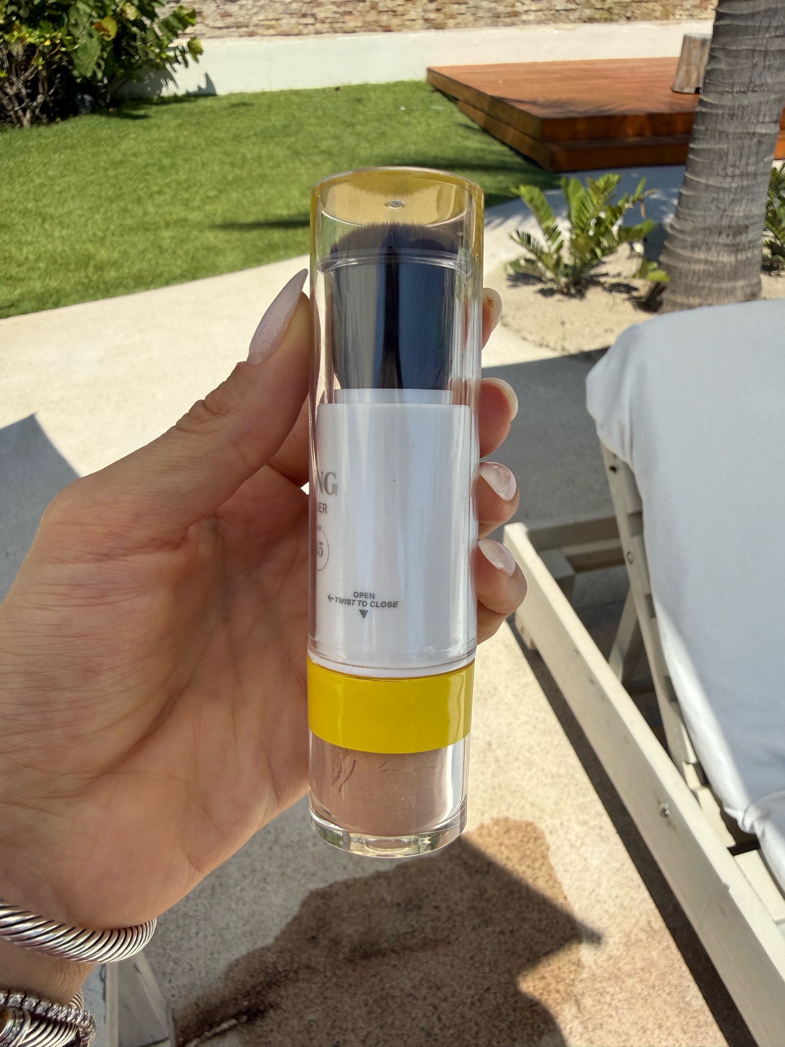 Brush on spf to touch up during the day or at the pool love this!

#LTKootd #LTKTravel #LTKSwim