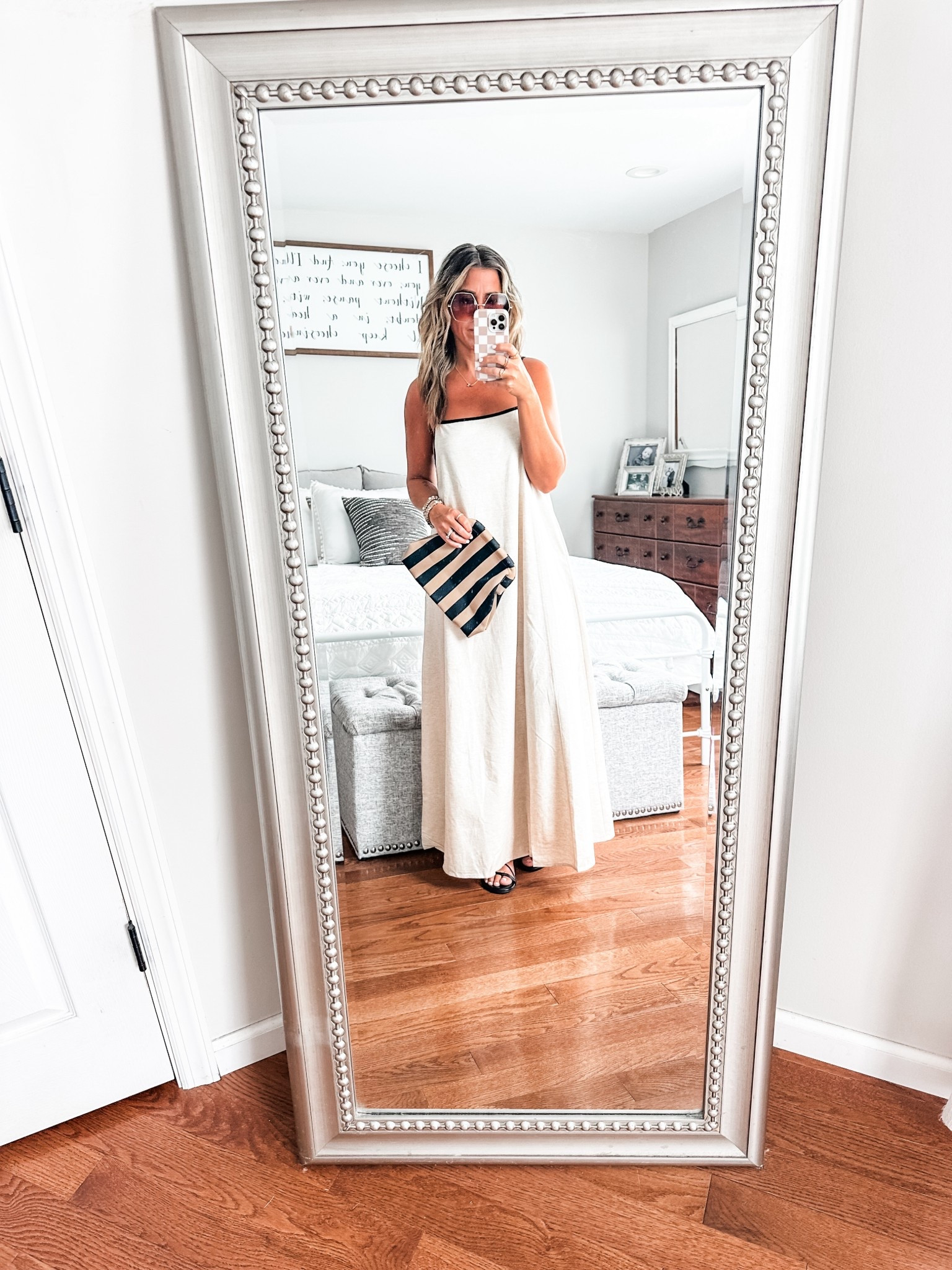 Amazon dress for the win.  

#LTKFindsUnder50 #LTKSeasonal