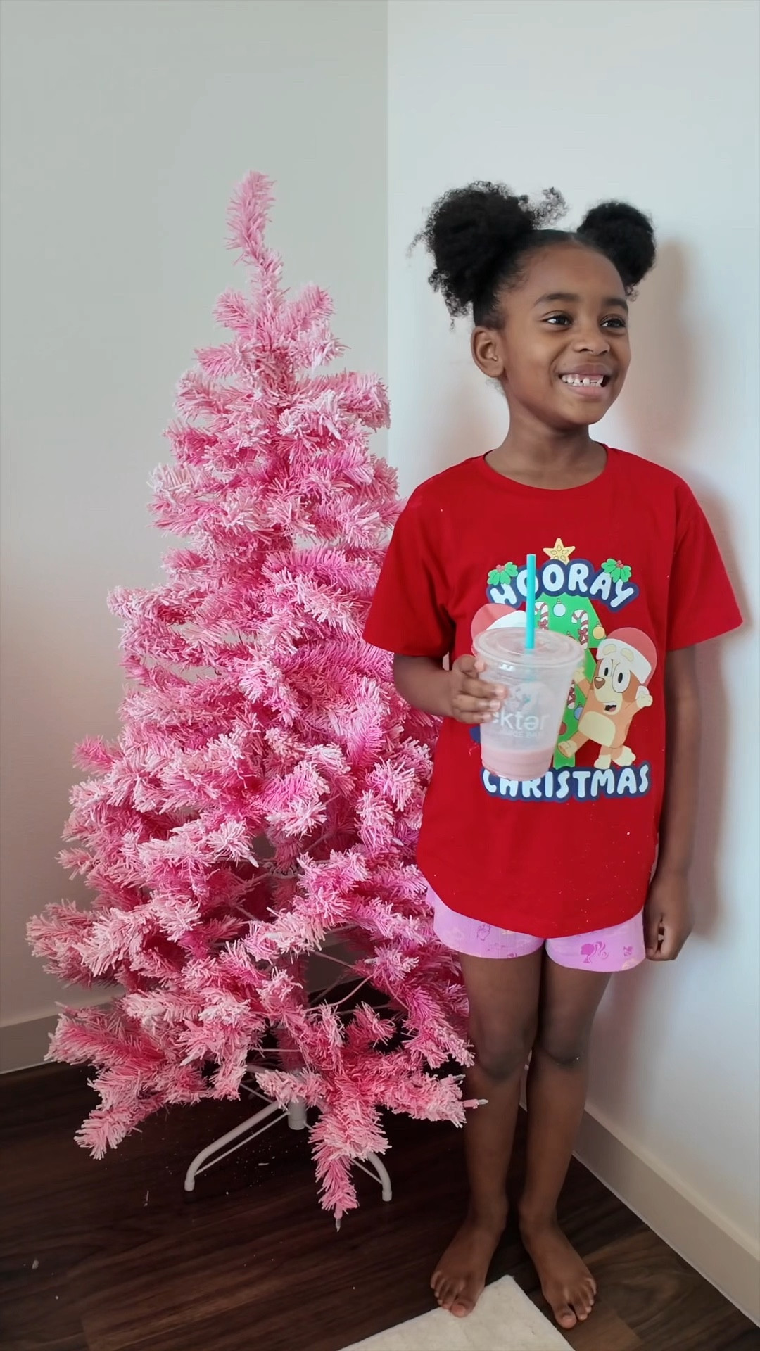all pink christmas tree for my girly pop💖🎄

#LTKHoliday #LTKHome #LTKSeasonal