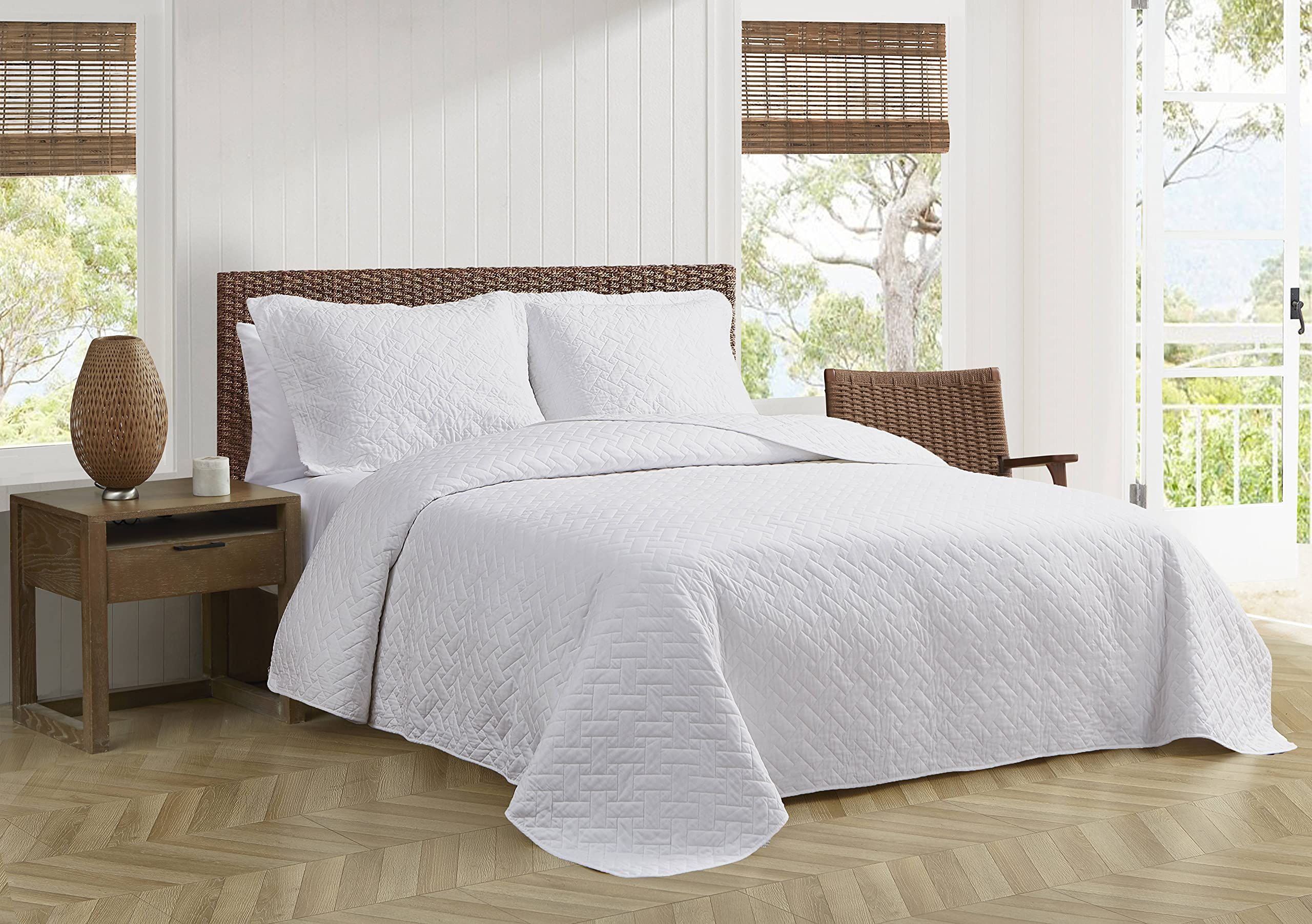 Tommy Bahama - Twin Quilt Set, Soft Bedding with Matching Sham, Lightweight Home Decor for All Se... | Amazon (US)
