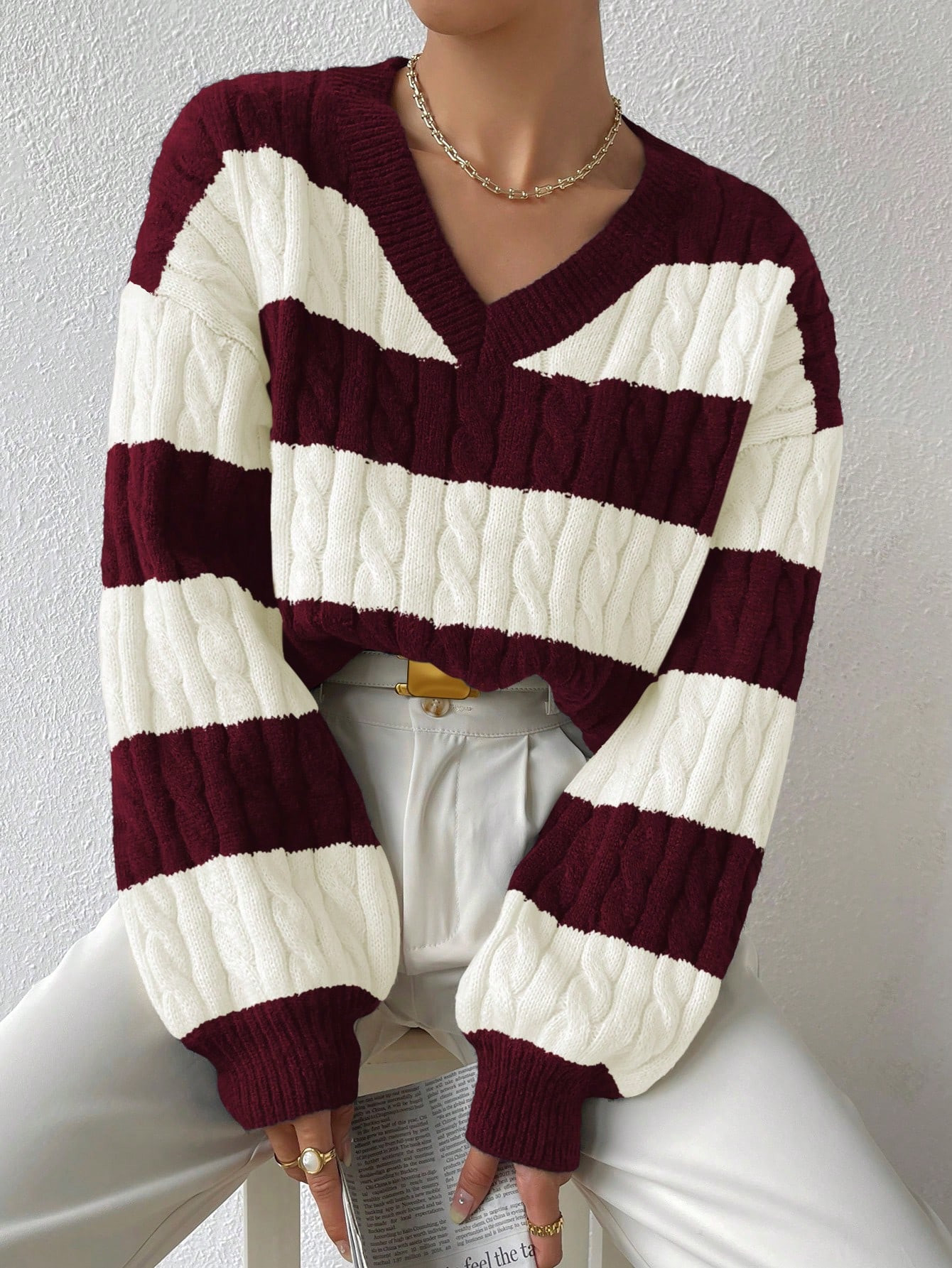 TendenciasSHEIN Essnce Jersey de dos tonos tejido de cable de hombros caídos | SHEIN