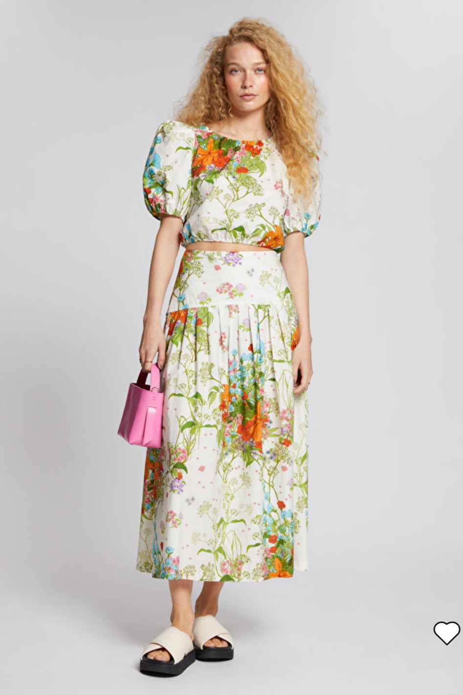 Floral maxi skirt. Perfect summer skirt for an elevated clean aesthetic. Floral power is a vibe 

#haul #quietluxury #quietluxuryonabudget 

#LTKunder50 #LTKwedding #LTKSeasonal