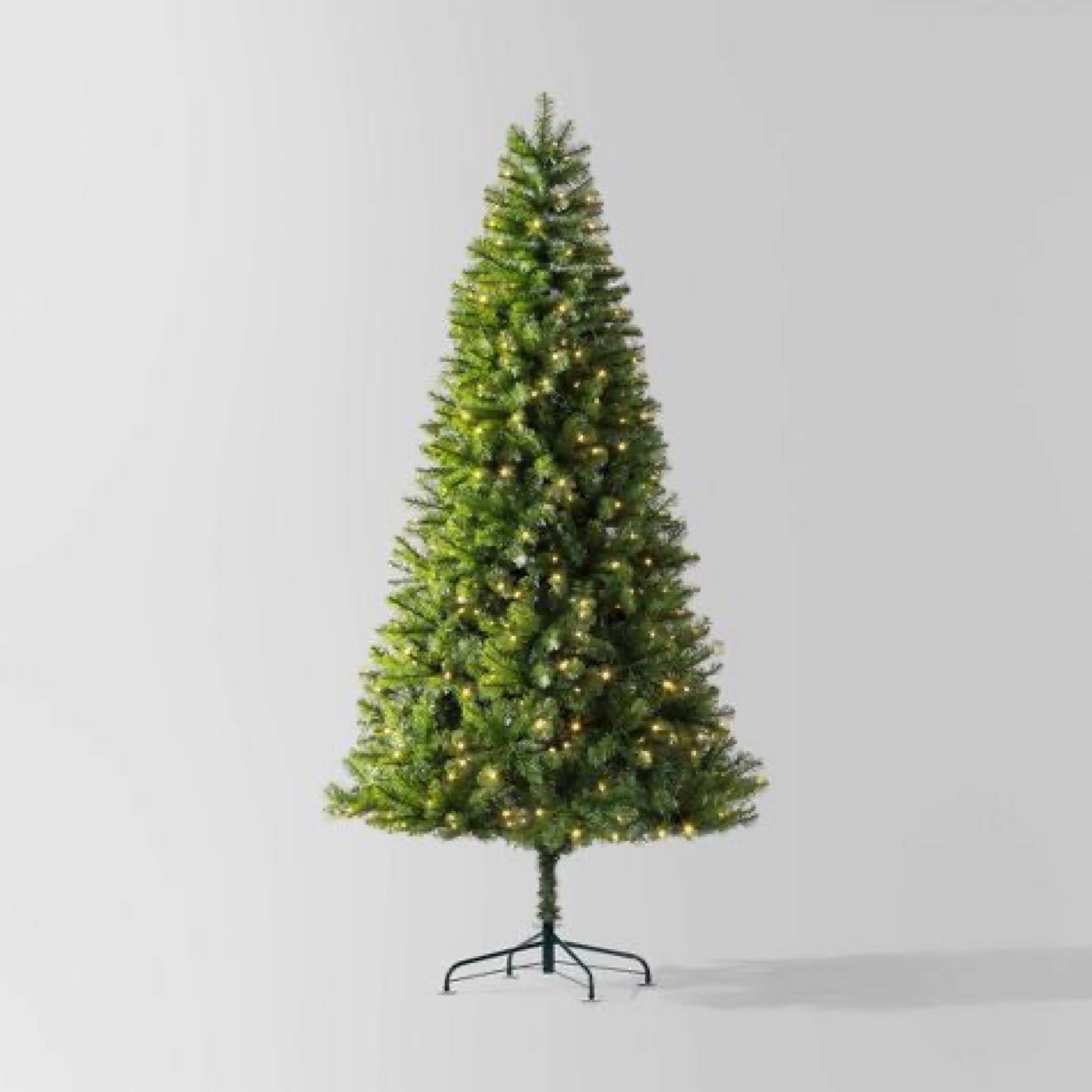 Target 7.5 Prelit Tree 

#LTKHoliday #LTKHolidaySale #LTKSeasonal