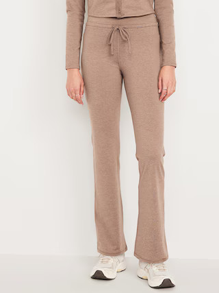 Extra High-Waisted CloudComfy Flare Leggings | Old Navy (US)