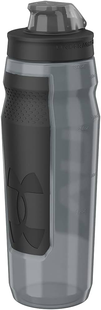 UNDER ARMOUR 32oz Playmaker Squeeze Water Bottle | Amazon (US)