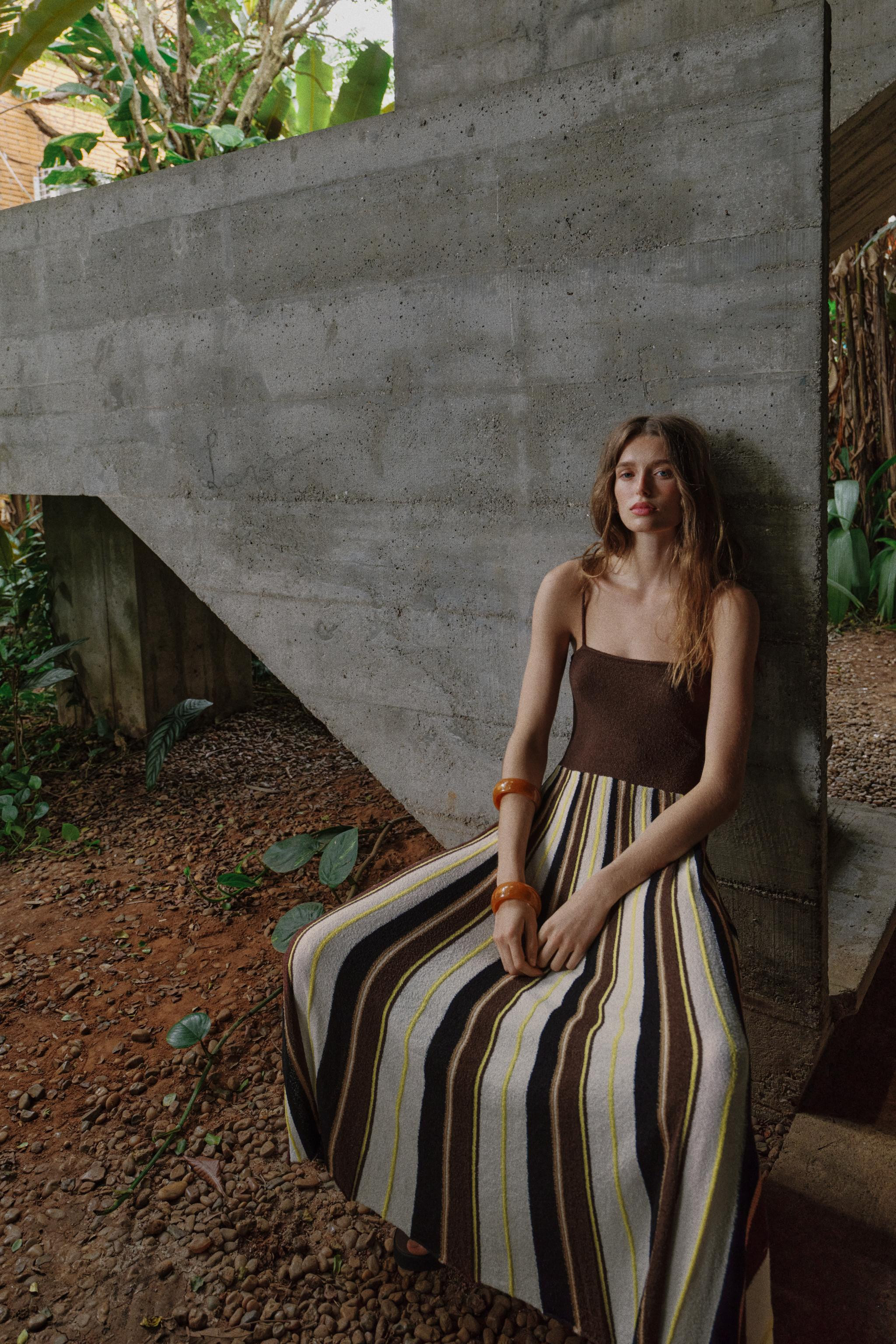 Rustic style dress with a straight neckline and thin straps. Pleated hem with contrasting stripes... | Zara UK