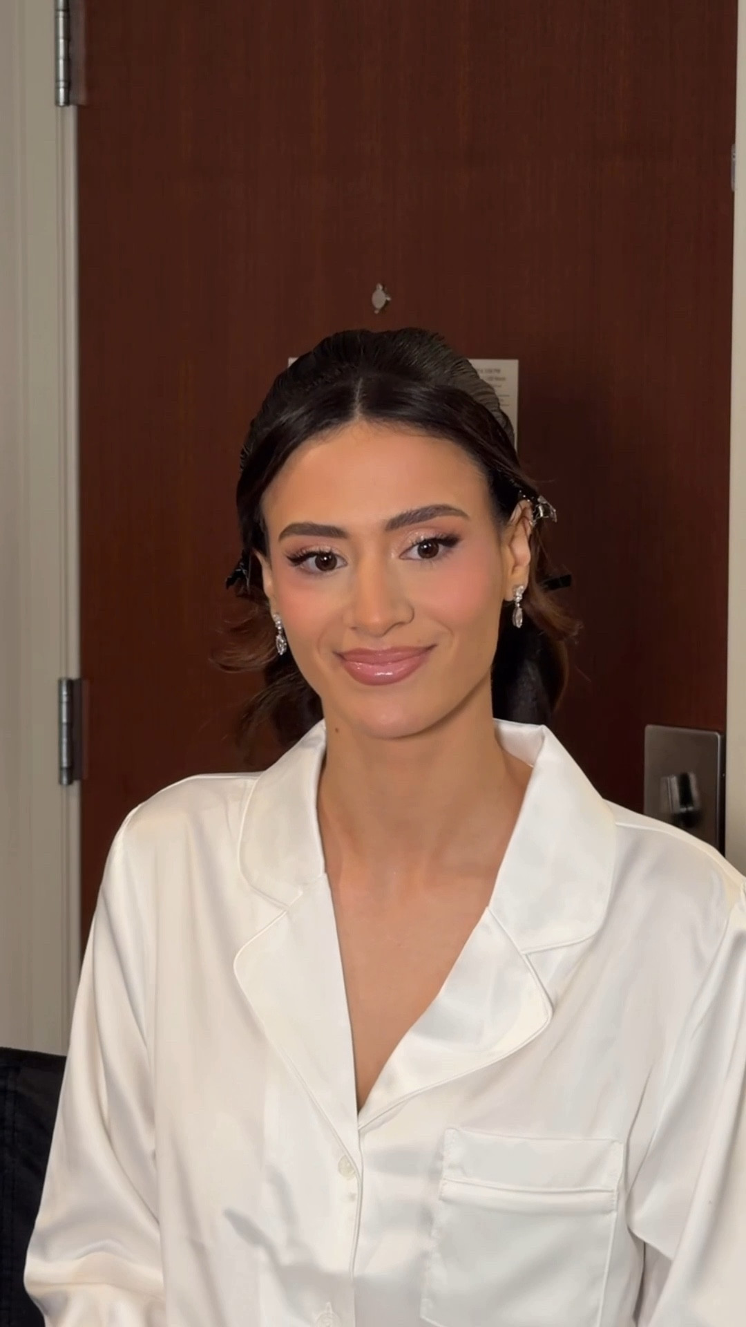 Timeless Bridal Makeup 
#bridalmakeup #timelessbride #softglammakeup

#LTKWedding #LTKselfcare #LTKBeauty