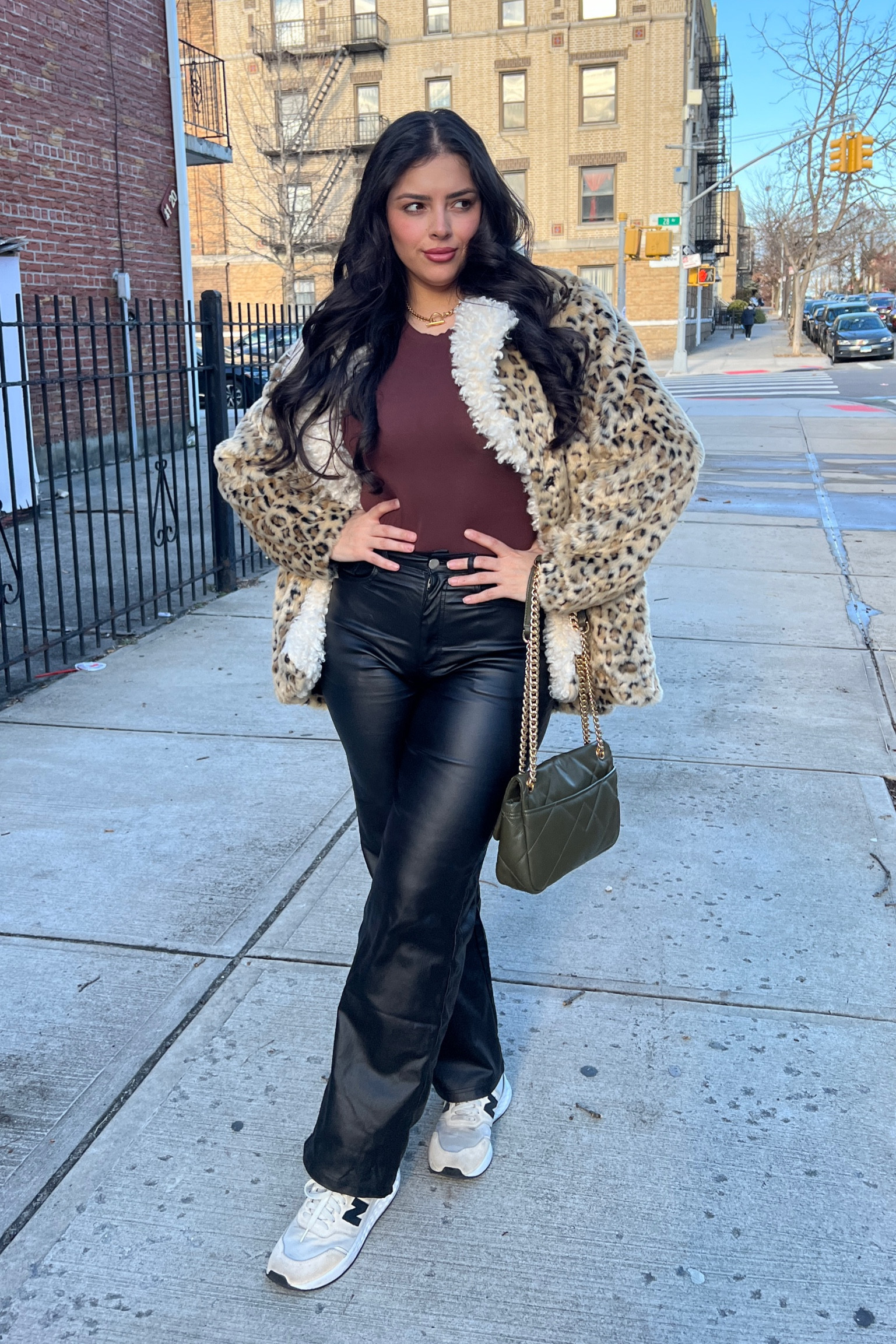 Quick go to out to run errands 

#LTKfindsunder50 #LTKSeasonal