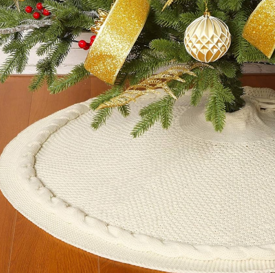 Christmas tree skirt 🎄

#LTKHome #LTKHoliday #LTKSeasonal