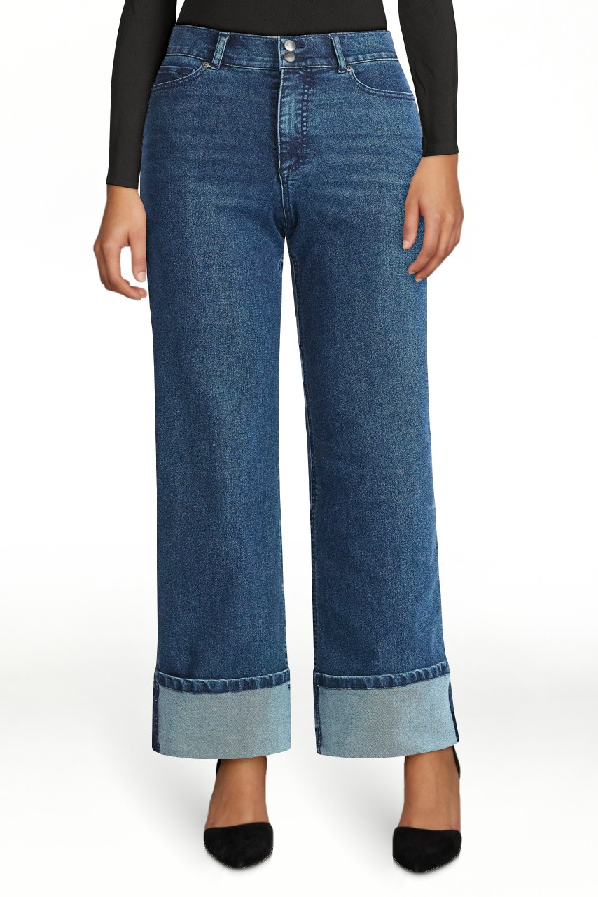 Sofia by Sofia Vergara Women's and Women's Plus Margot Wide Crop Super High Rise Jeans, 27" Insea... | Walmart (US)