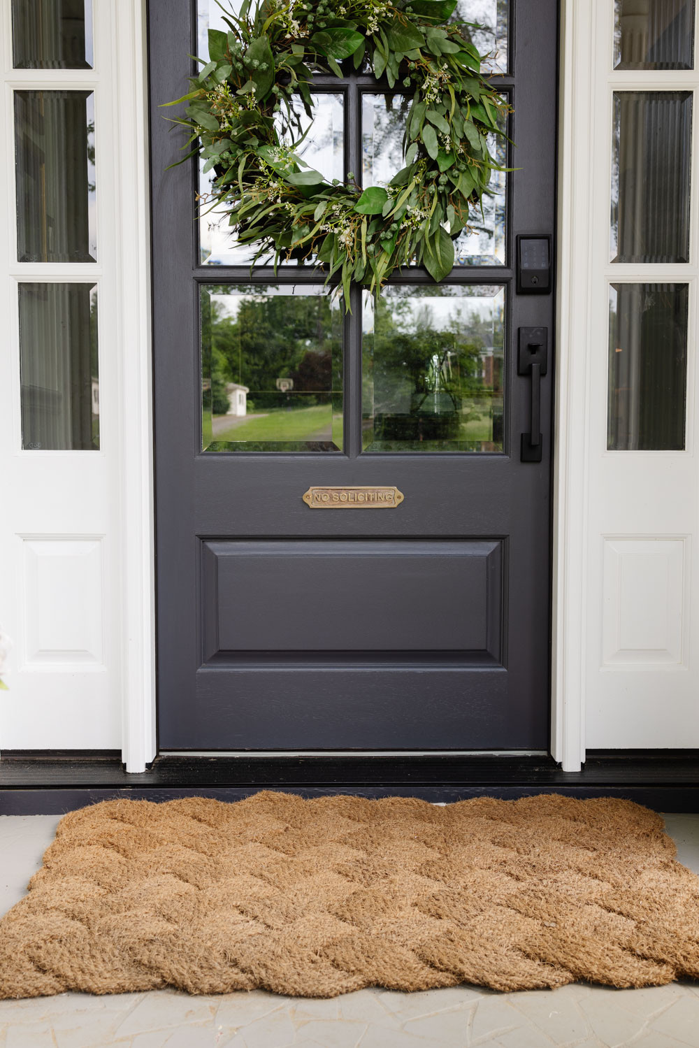  

Spring wreath, front door, porch 

 

#LTKspring #LTKspringtrends