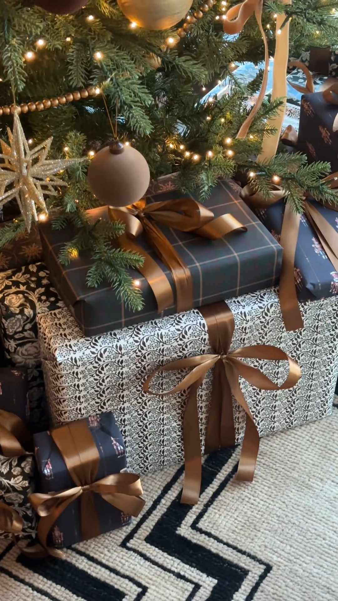 christmas tree decor 

#LTKHoliday #LTKGiftGuide