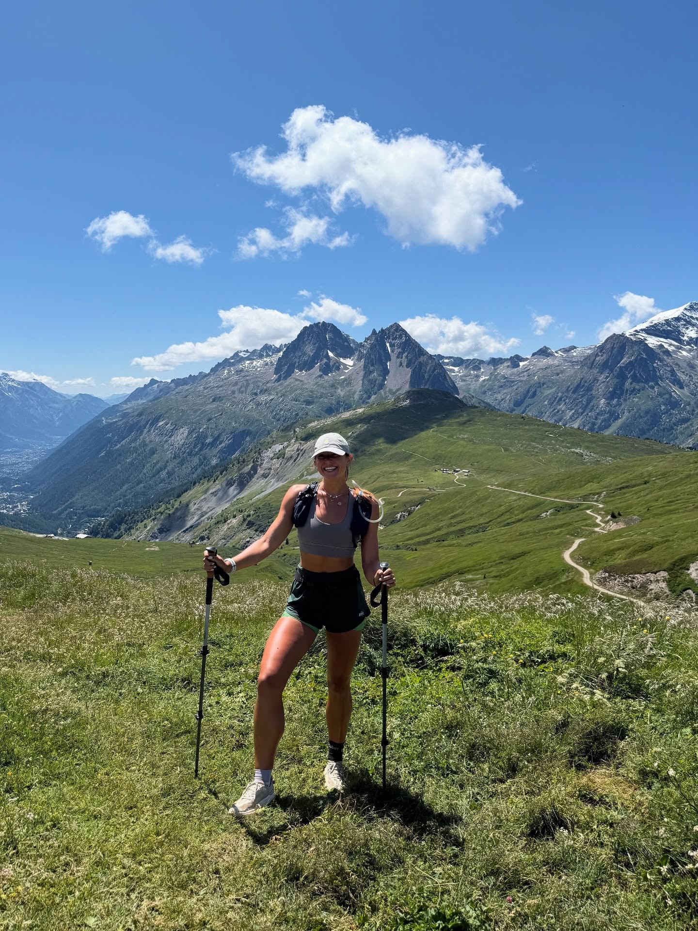 Tour du Mont Blanc - Day 4! 🏔️🇨🇭

Running outfits, trail running outfits, running vest, running shoes, marathon outfits, workout outfits, fitness 
