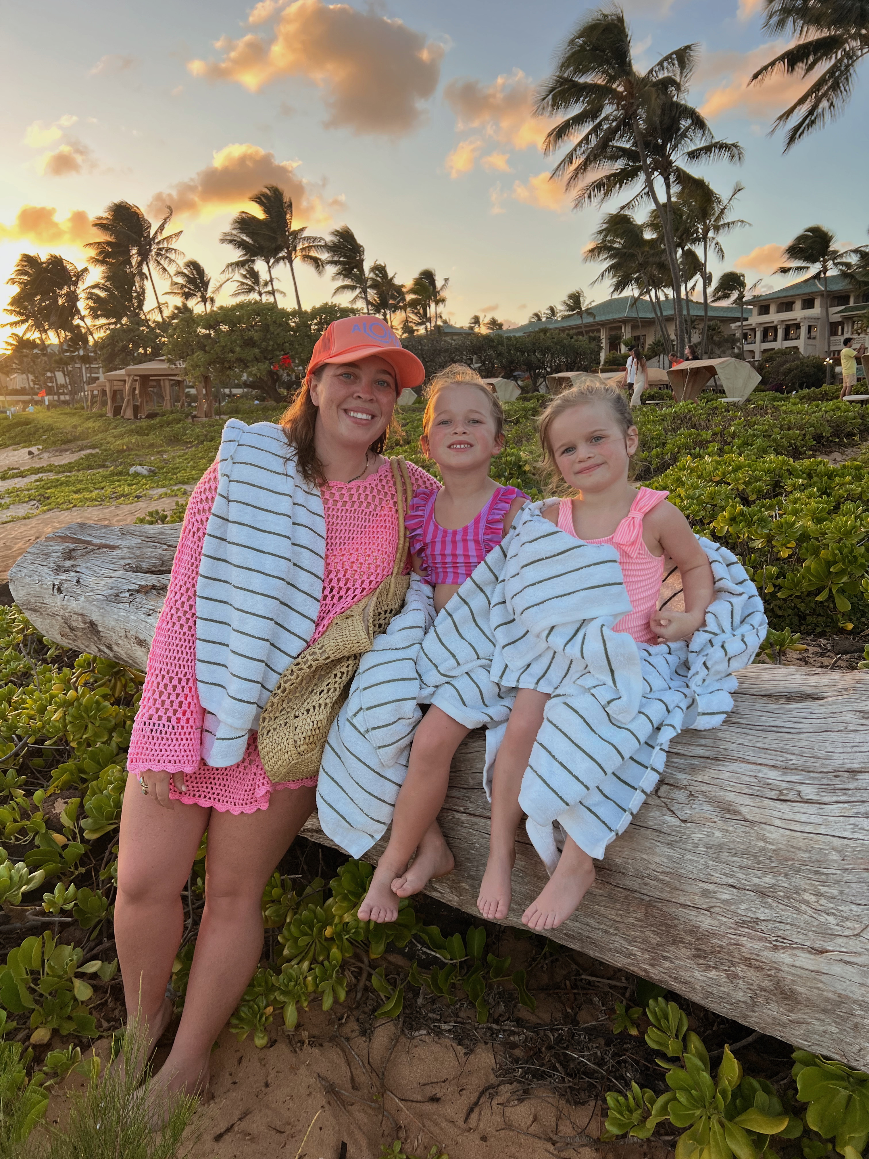 Midsize Beach Day Outfit 🌊 

 #LTKMidsize #LTKFindsUnder100 #LTKSwim