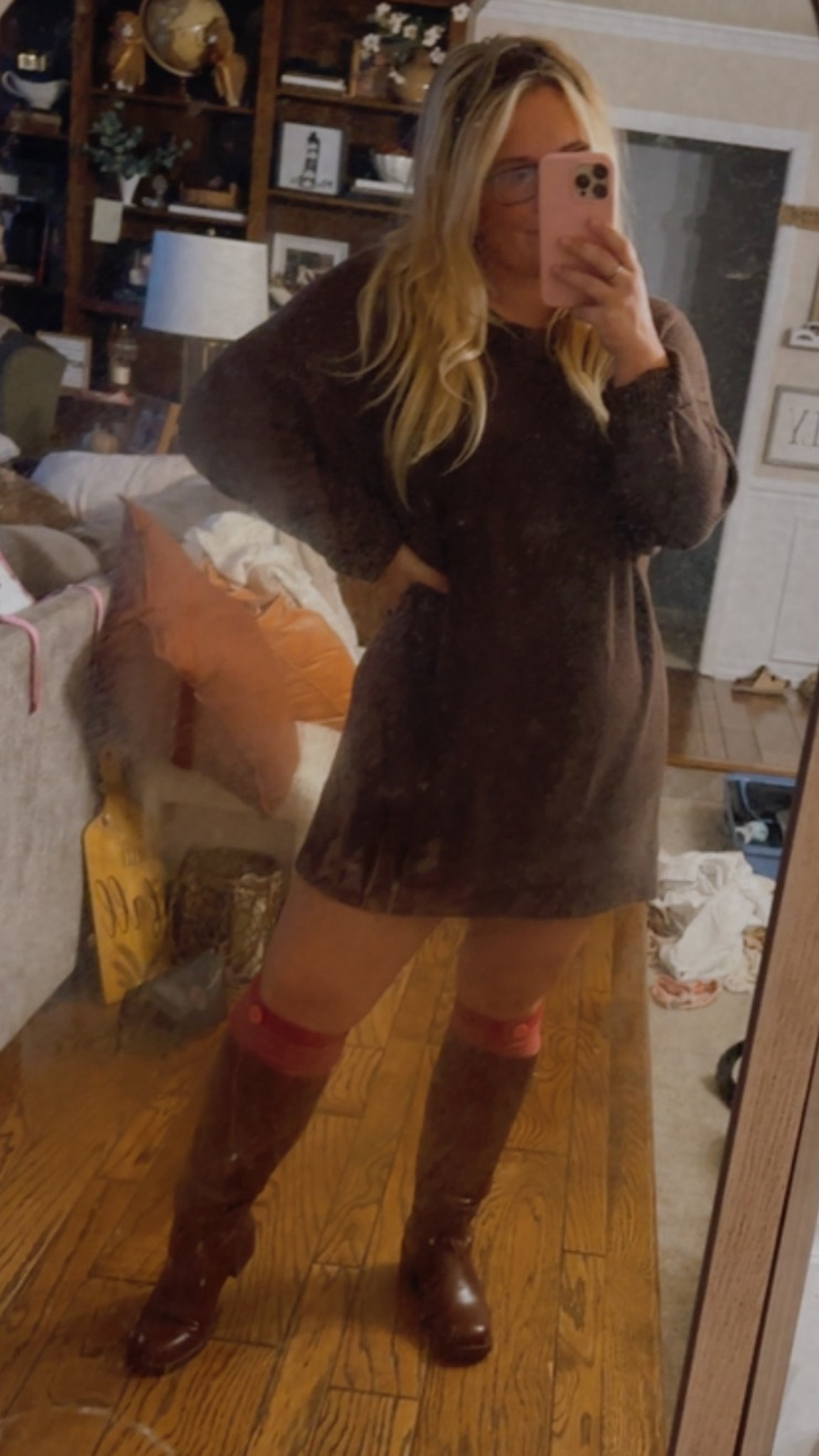 Fall / Thanksgiving outfit! Oversized sweater and boots