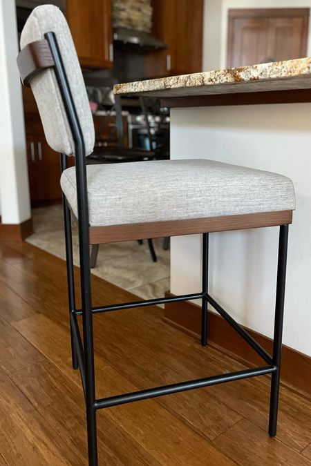 The sexiest and comfiest counter stool!!!

#LTKhome