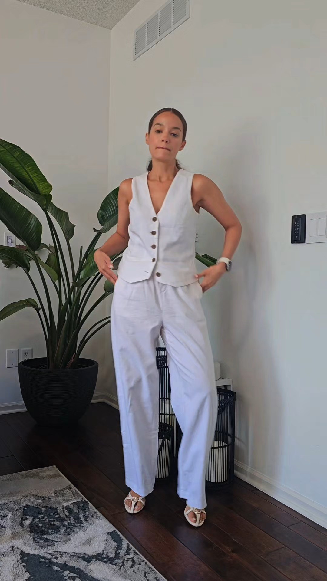Enamored con estos set de lino de @j.crew 

#LTKOver40 #LTKShoeCrush #LTKPetite