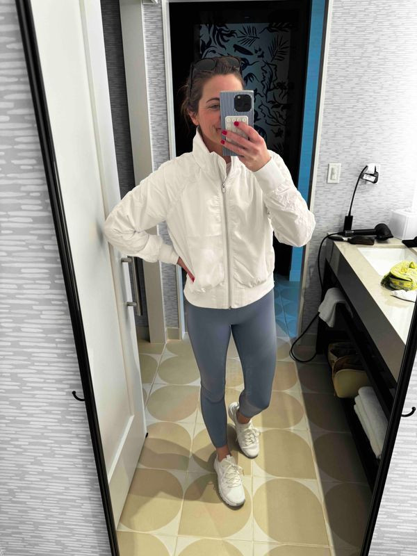 This jacket makes it! 

 #LTKootd #LTKActive